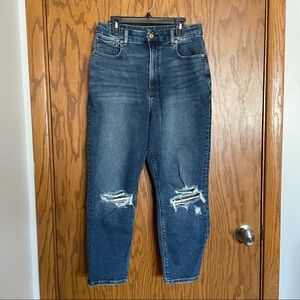 AEO stretch mom jeans size 6 xshort